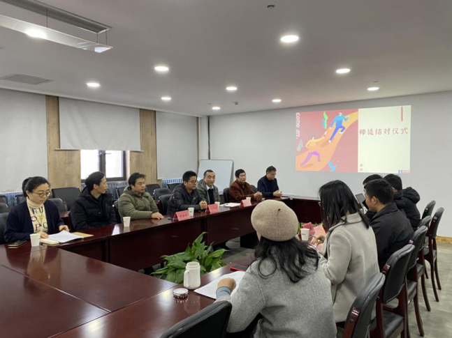 育新秀“传帮带” 言传身教助成长 ——培育推进华新高质量发展新力量